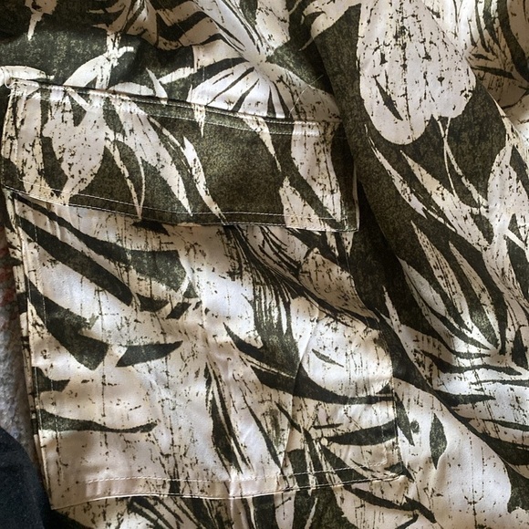 LAUREN RALPH LAUREN Safari Jumpsuit Palm Print Green/Cream Woman’s Size 16 NWOT - Picture 10 of 15